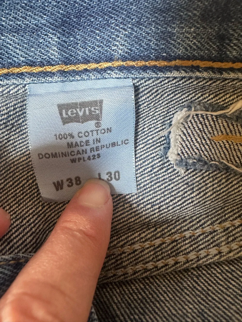 Levi's 501 Men’s Blue Denim Jeans - W38 L30 button fly dry cleaned cowboy crease